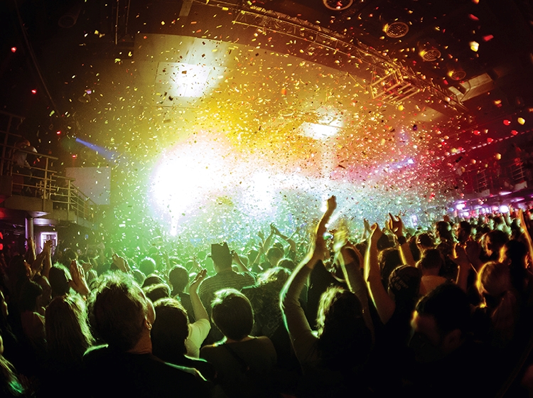 outdoor-world-class-dj-party-hero-mb
