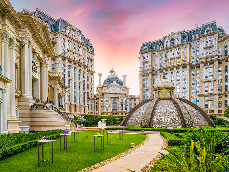 Jardim Secreto, an excellent outdoor wedding venue in Grand Lisboa Palace Resort Macau.